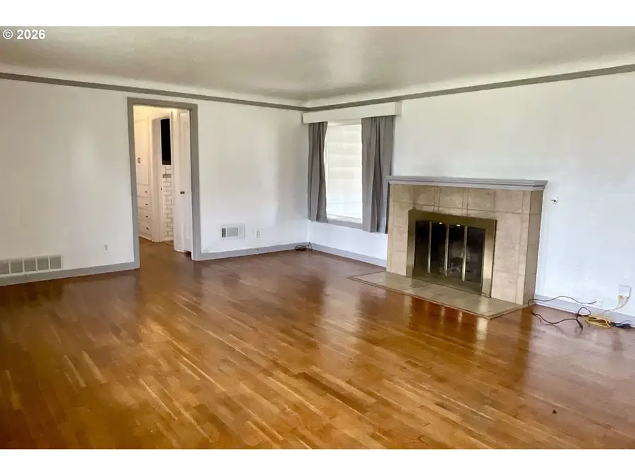 480 Gilbert St, Eugene, OR 97402 - #3