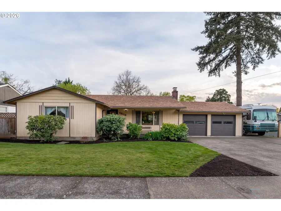 1908 NE Orchard Ave, McMinnville, OR 97128 - #3