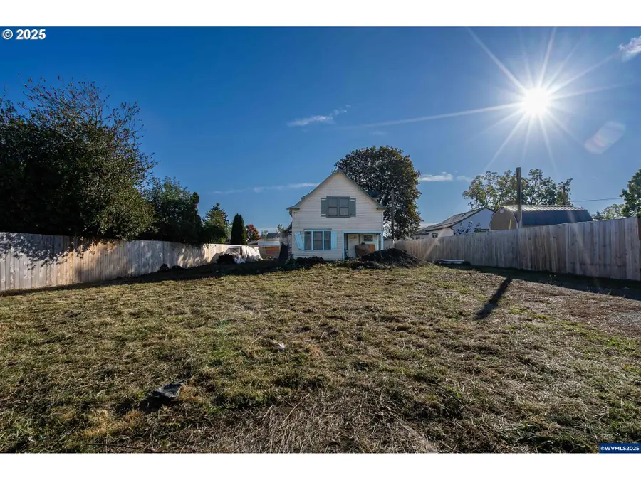 109 S Trade St, Amity, OR 97101 - Image #2