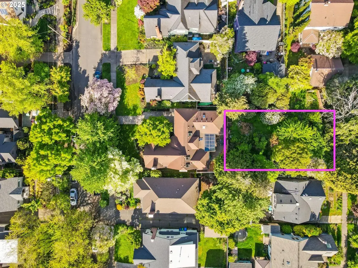 SE Clay St, Portland, OR 97214 - Image #1