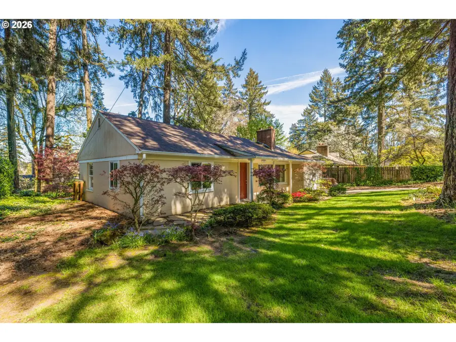 1725 Southshore Blvd, Lake Oswego, OR 97034 - #2