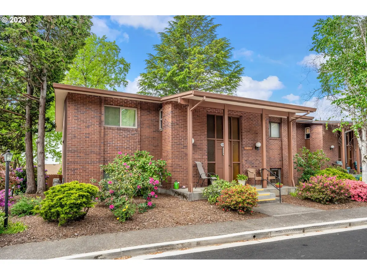 11490 SW Crown Dr #2, King City, OR 97224 - #1