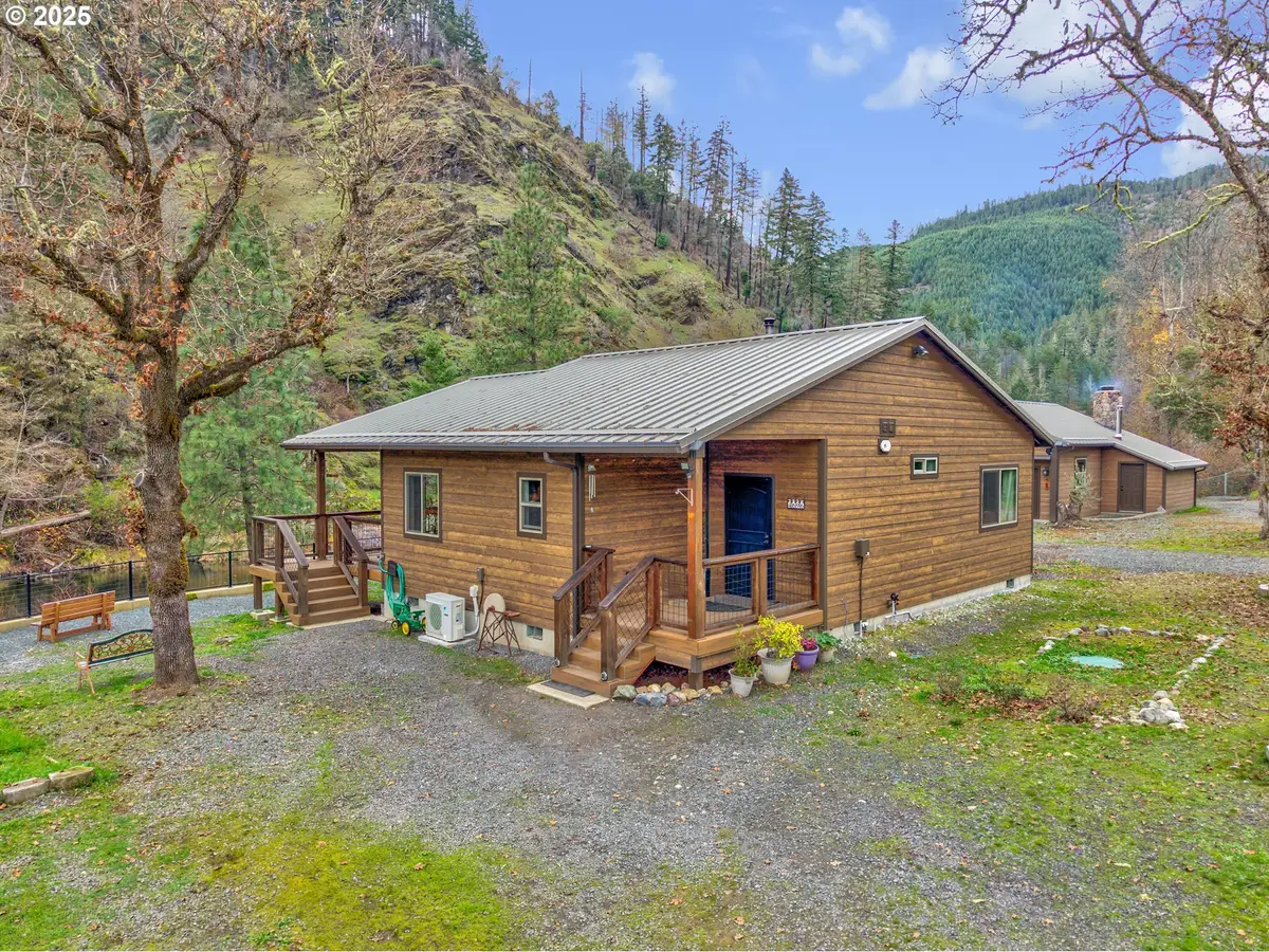4696 Cow Creek Rd, Riddle, OR 97469 - Image #1