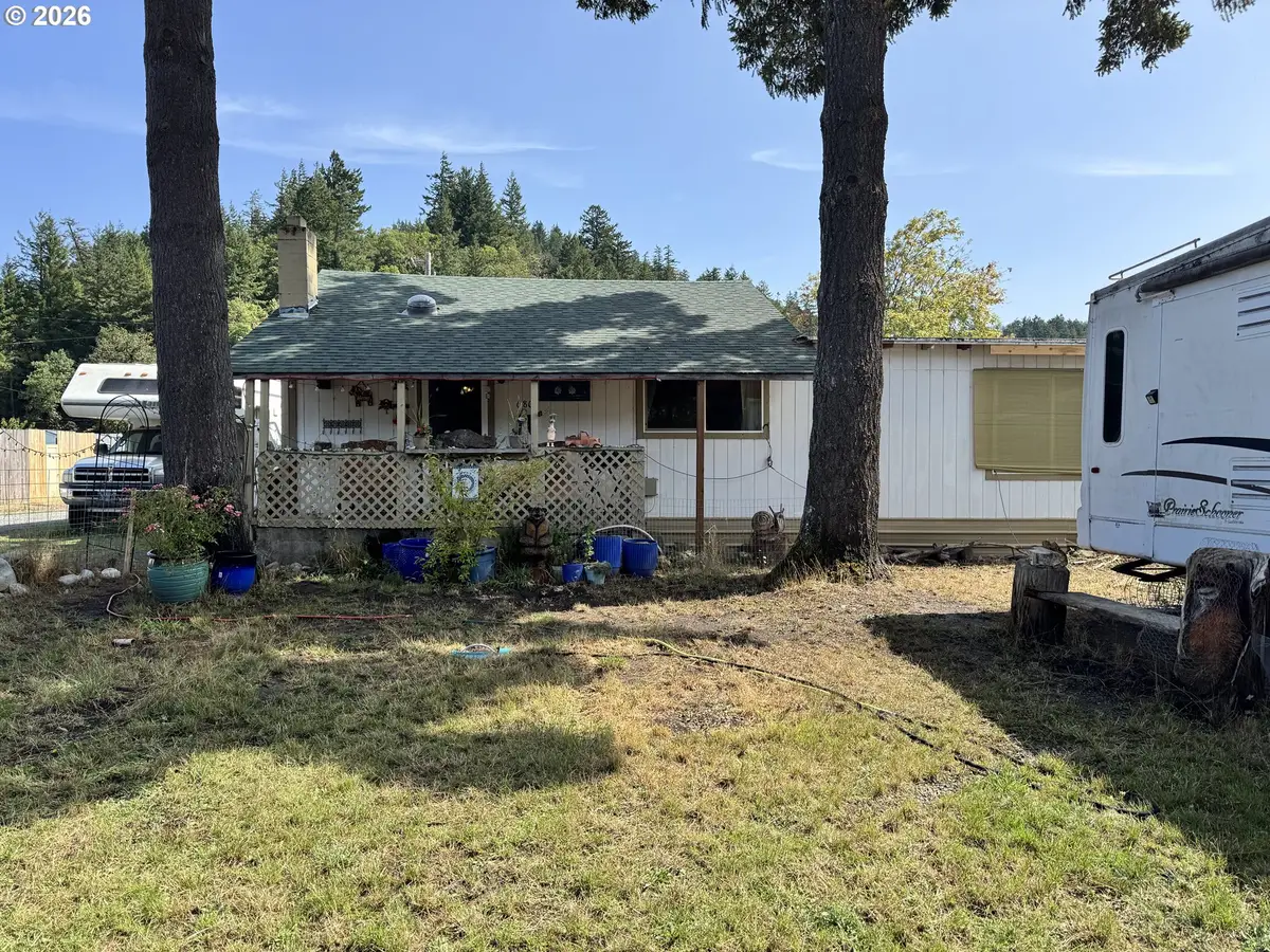 680 1st Ave, Powers, OR 97466 - #1