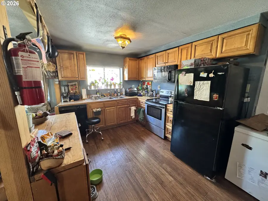 680 1st Ave, Powers, OR 97466 - #3