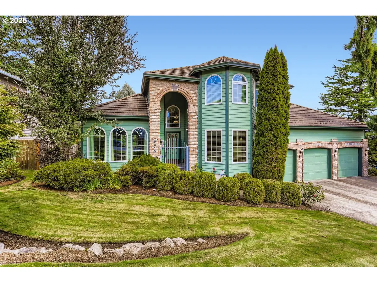 2015 SW Nancy Dr, Gresham, OR 97080 - Image #1