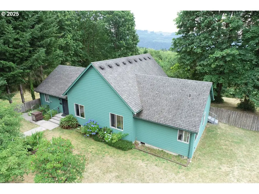 185 Coronet Dr, Ariel, WA 98603 - Image #3