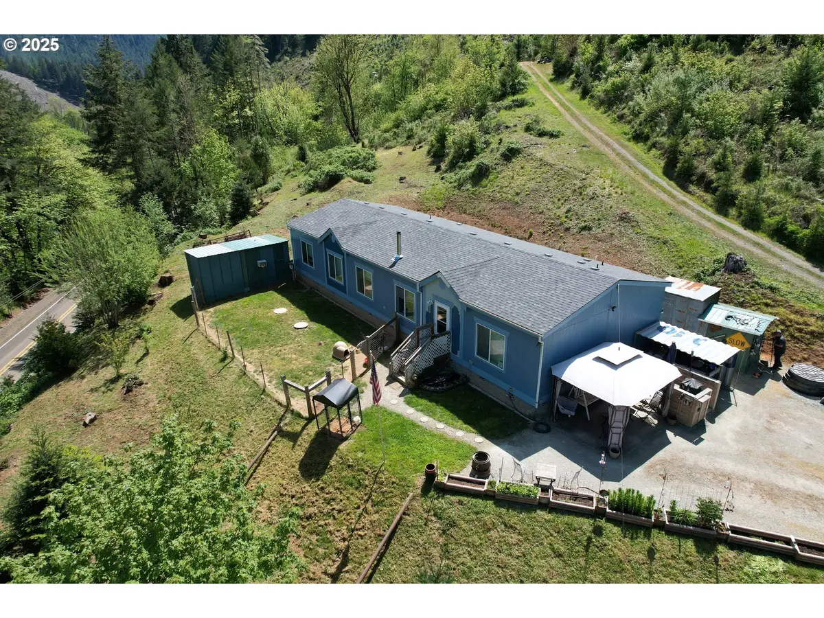 9924 N Myrtle Rd, Myrtle Creek Riddle, OR 97457 - #1