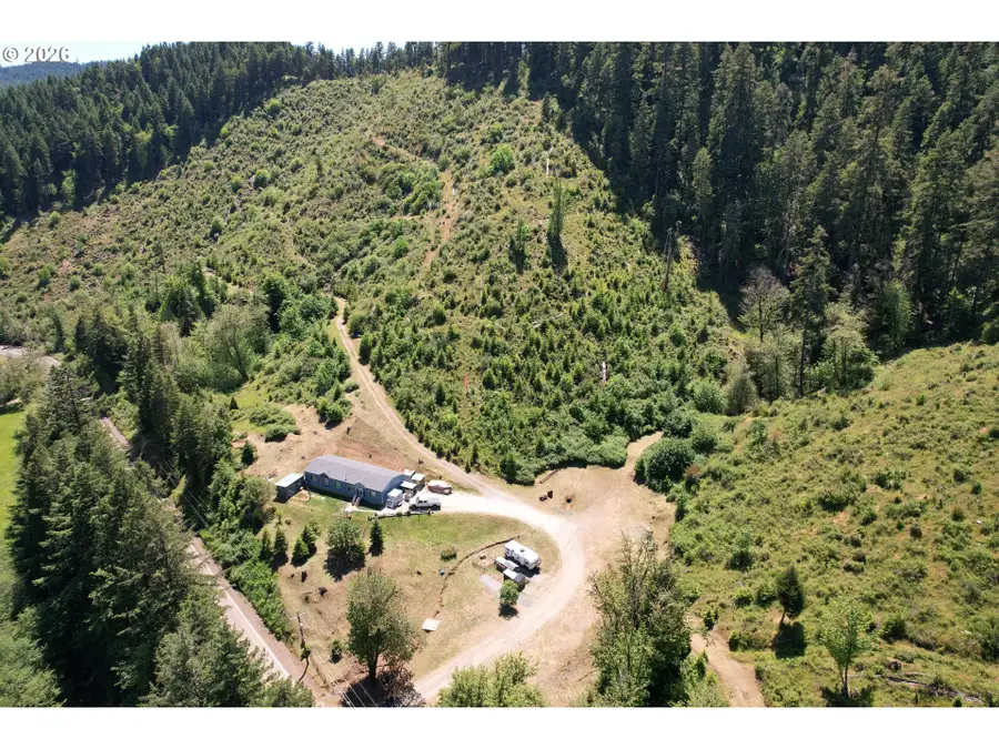 9924 N Myrtle Rd, Myrtle Creek Riddle, OR 97457 - #2