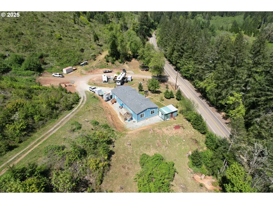 9924 N Myrtle Rd, Myrtle Creek Riddle, OR 97457 - #3