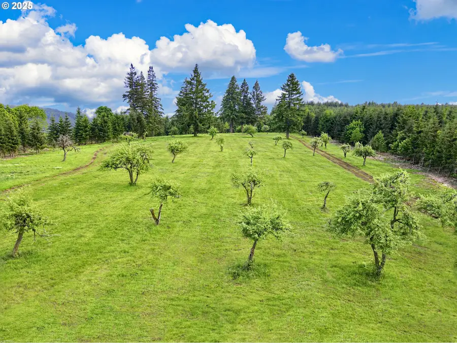 11892 SW Dupee Valley Rd, McMinnville, OR 97128 - Image #2