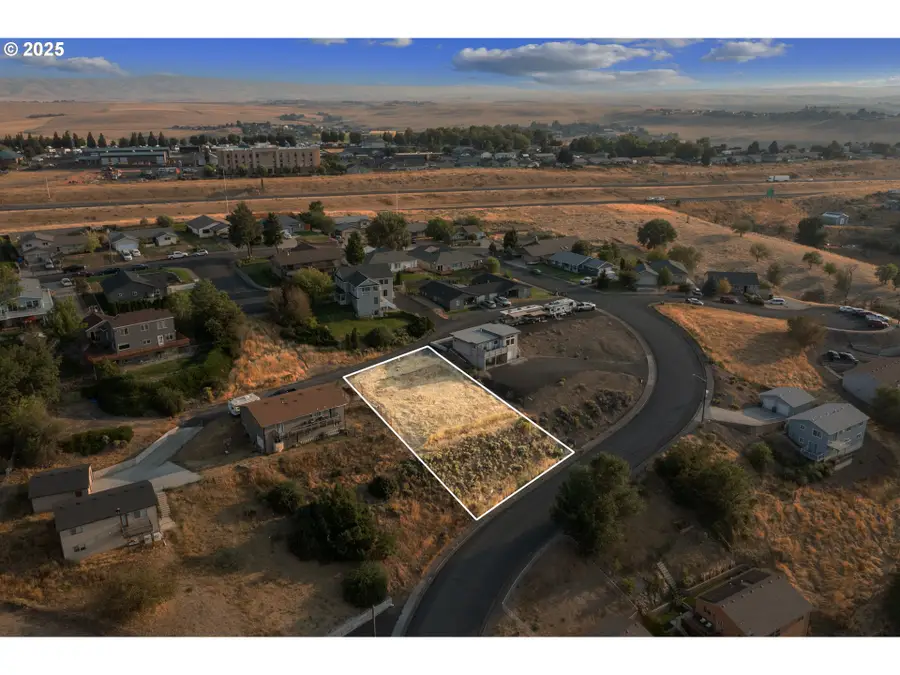 922 S Main St, Pendleton, OR 97801 - Image #3