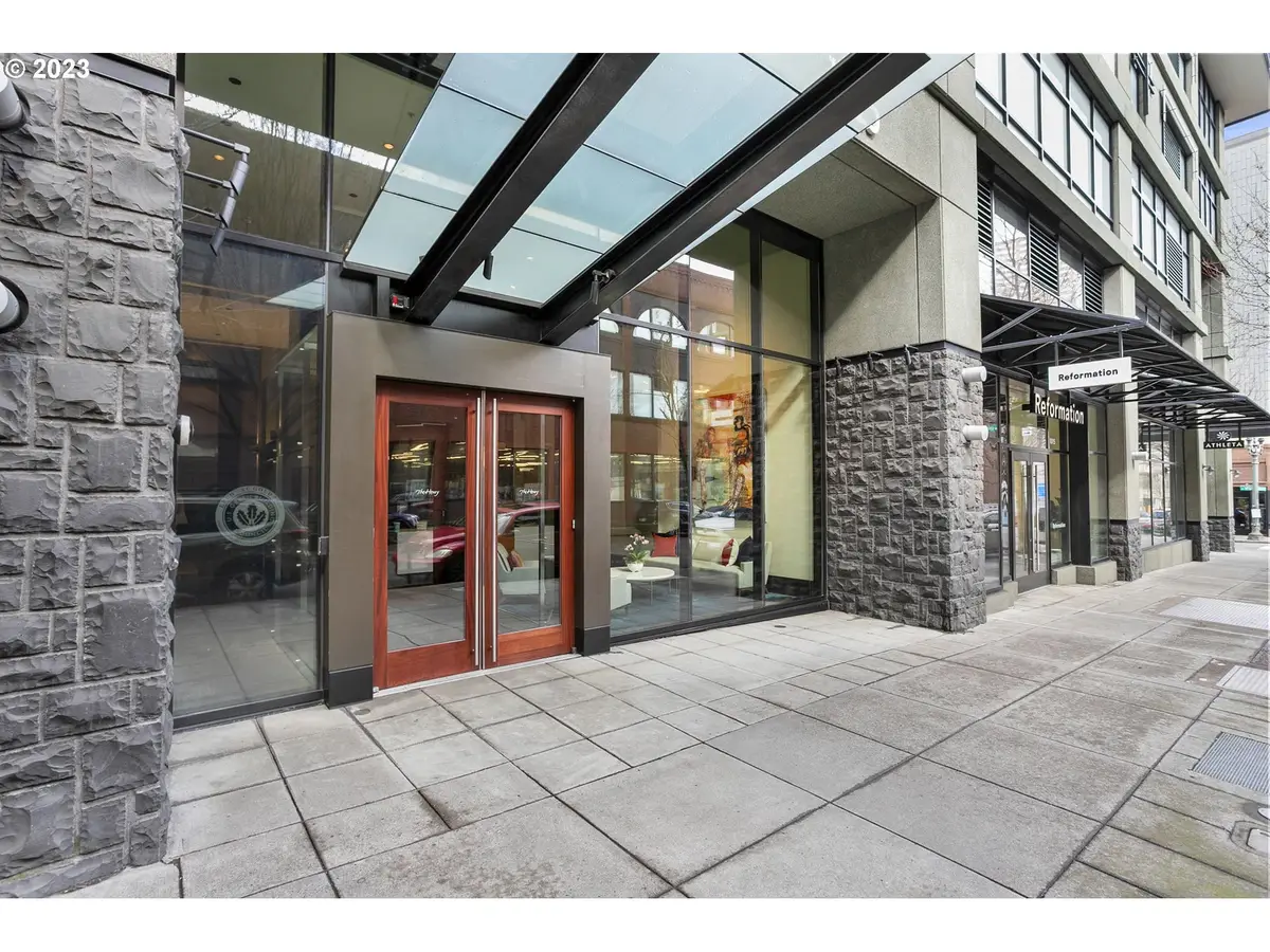1025 NW Couch St #613, Portland, OR 97209 - Image #1