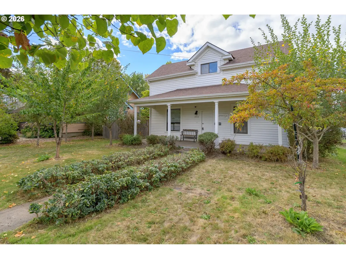 835 NW Yamhill St, McMinnville, OR 97128 - #1