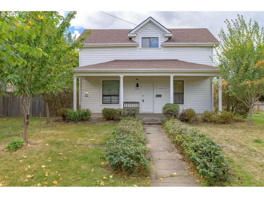 835 NW Yamhill St, McMinnville, OR 97128 - #2