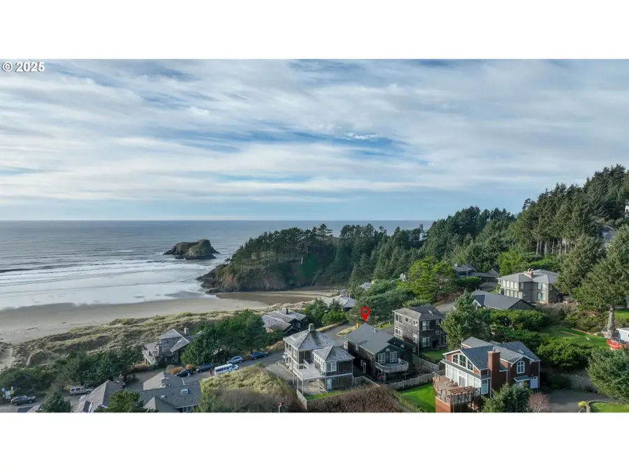 747 Oak St, Cannon Beach, OR 97110 - Image #2