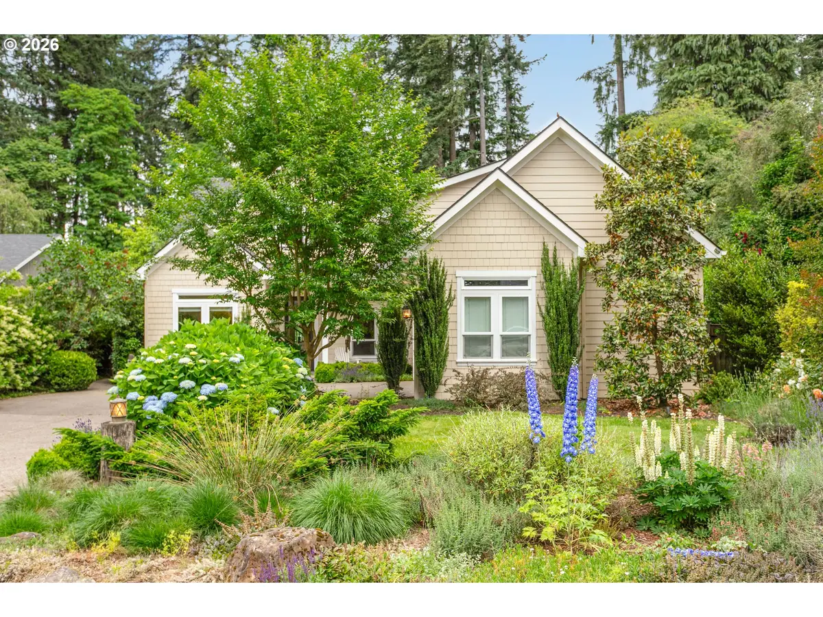 5831 SW Seville Ave, Northwest Clackamas, OR 97035 - #1