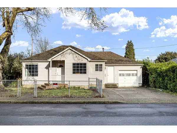 1666 W Myrtle Ave, Roseburg, OR 97471