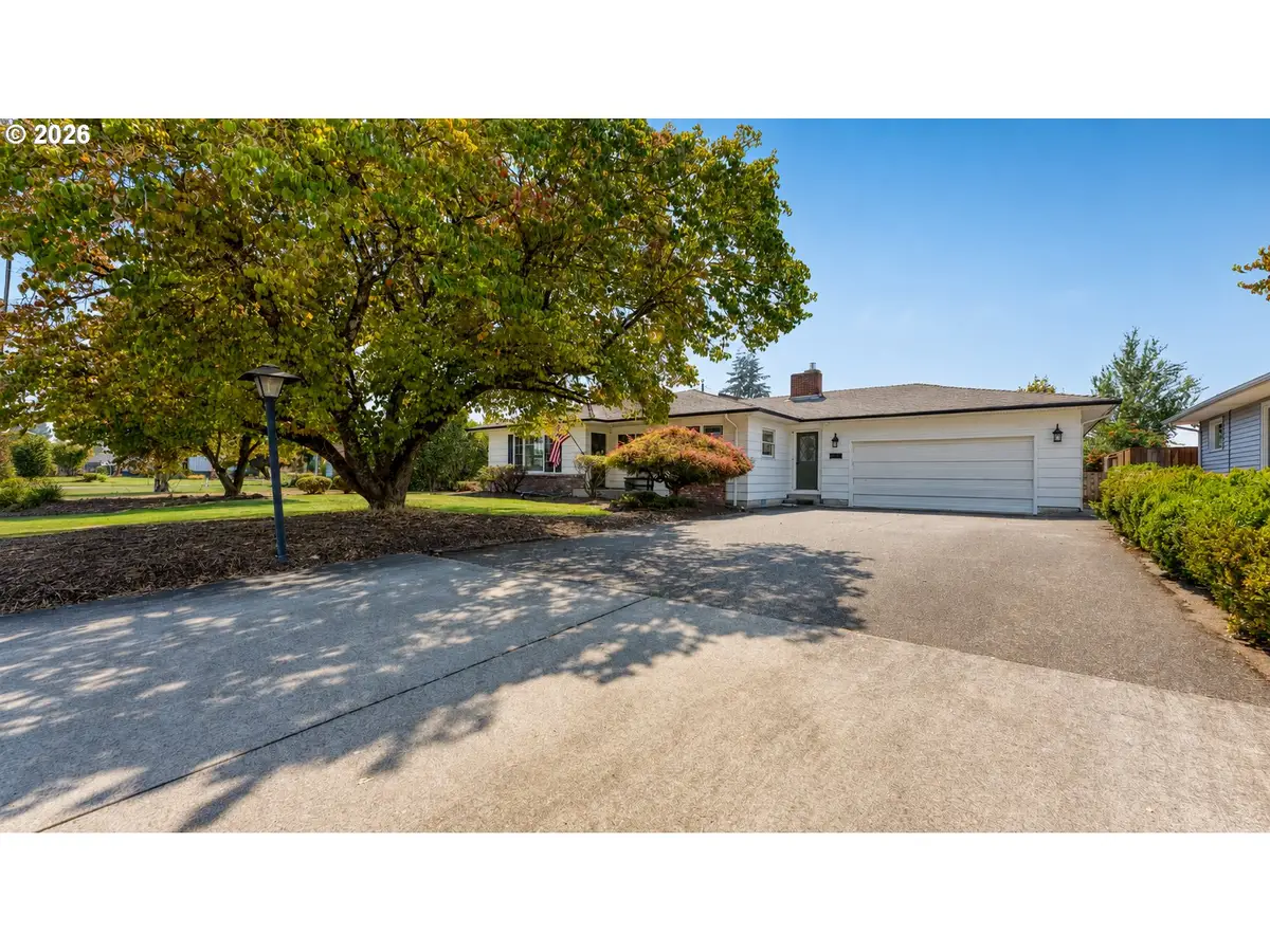 1110 W Oak St, Lebanon, OR 97355 - #1