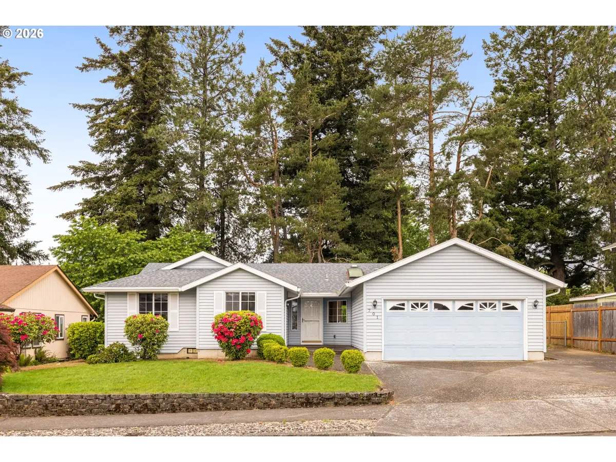 701 SW Linneman Ct, Gresham, OR 97030 - #1