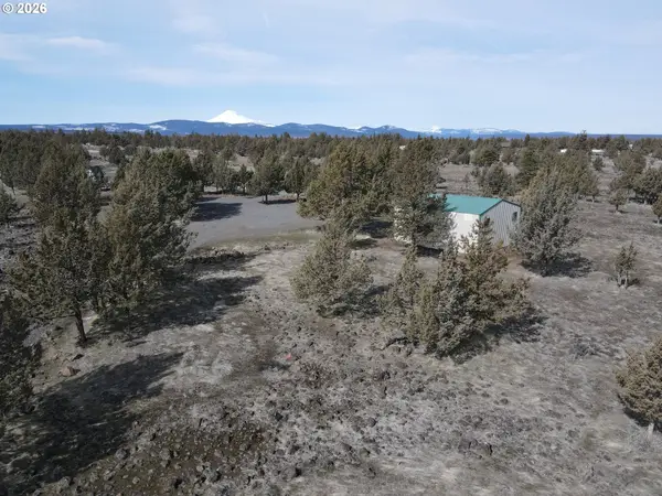 5630 SW Knoll Dr, Culver, OR 97734