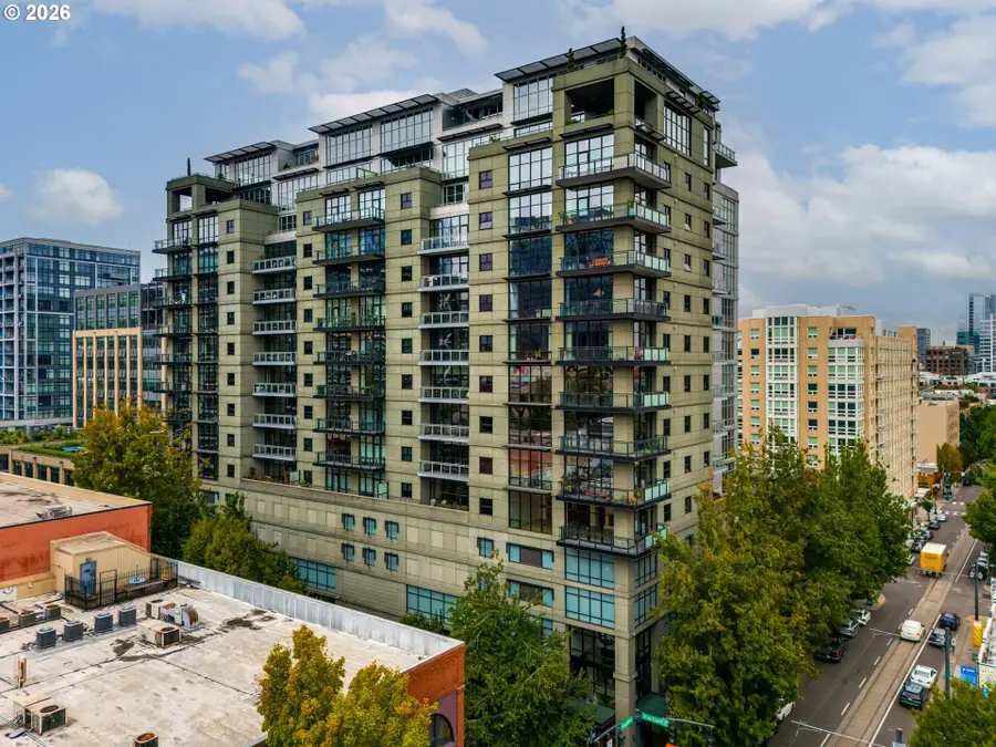 1025 NW Couch St, Portland, OR 97209 - #2