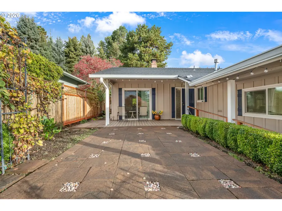 12635 SW Prince Albert St, King City, OR 97224 - #3
