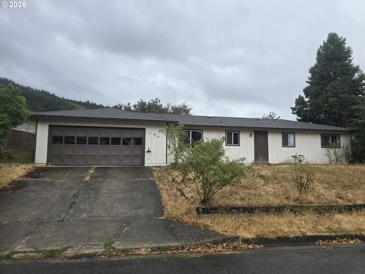 124 Donald Ter, Tri City, OR 97457 - #1
