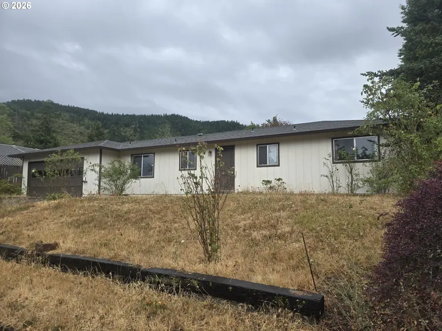 124 Donald Ter, Tri City, OR 97457 - #2
