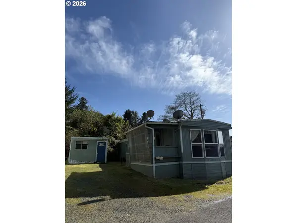 105 Beach Blvd #9 or E, WinchesterBay, OR 97467