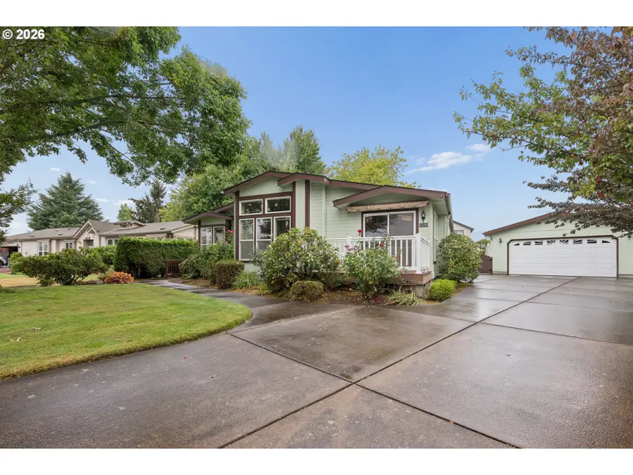 5345 Club Dr, Eugene, OR 97402 - #3