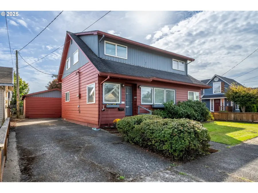 1307 3rd St, Tillamook, OR 97141 - Image #2