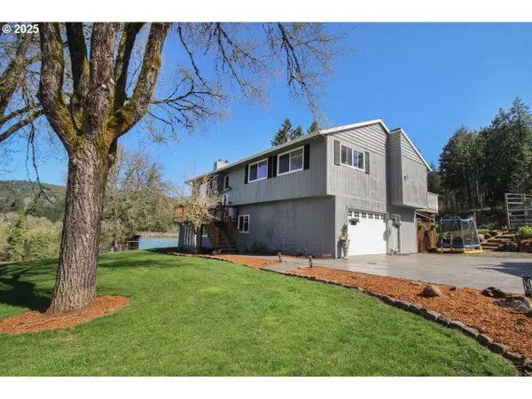 38185 SW Laurelwood Rd, Gaston, OR 97119