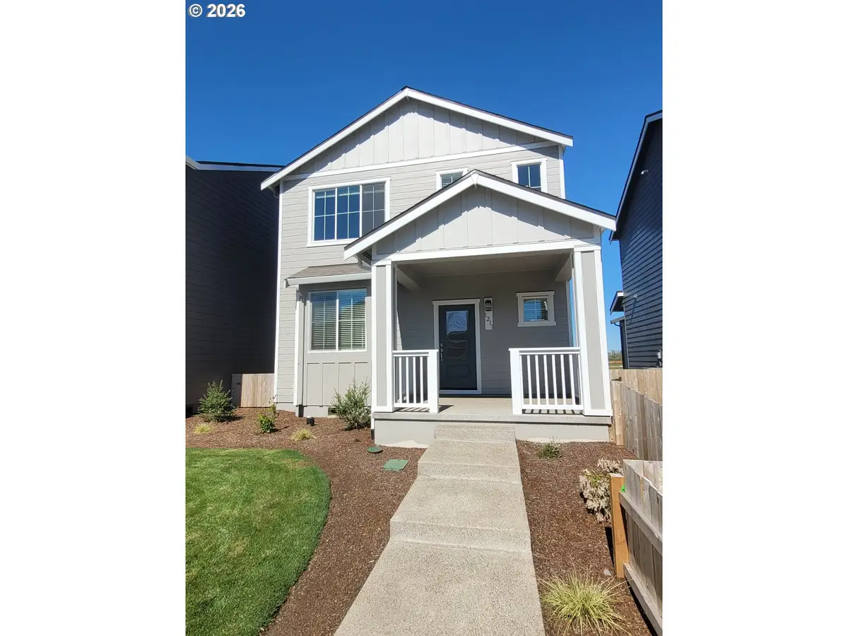 1211 Parkside Ave, Woodburn, OR 97071 - #1