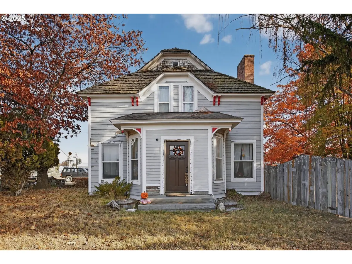 1490 10th St, Baker City, OR 97814 - #1