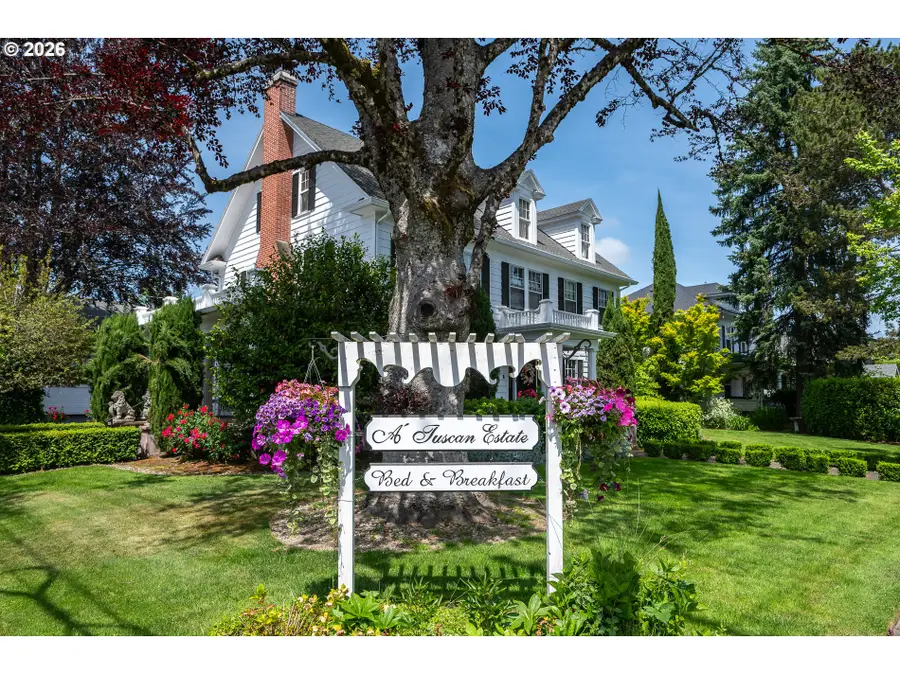 809 NE Evans St, McMinnville, OR 97128 - #2
