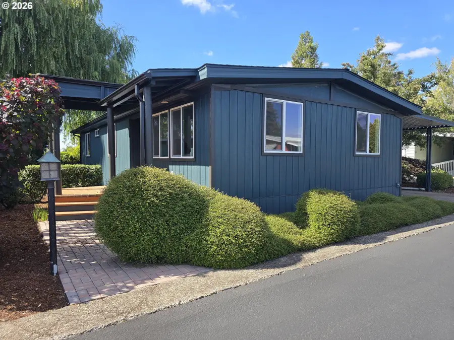 1800 Lakewood Ct #107, Eugene, OR 97402 - #2