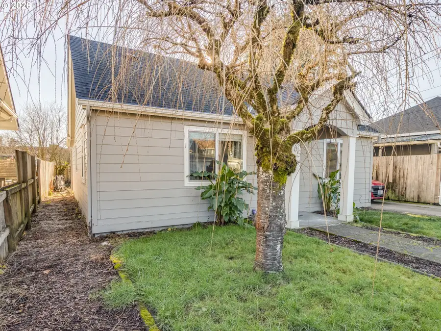 65 Shintaffer St, Castle Rock, WA 98611 - Image #3