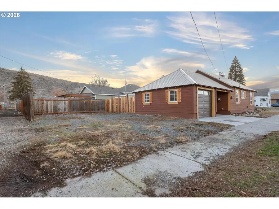 1790 Chestnut St, Baker City, OR 97814 - Image #3