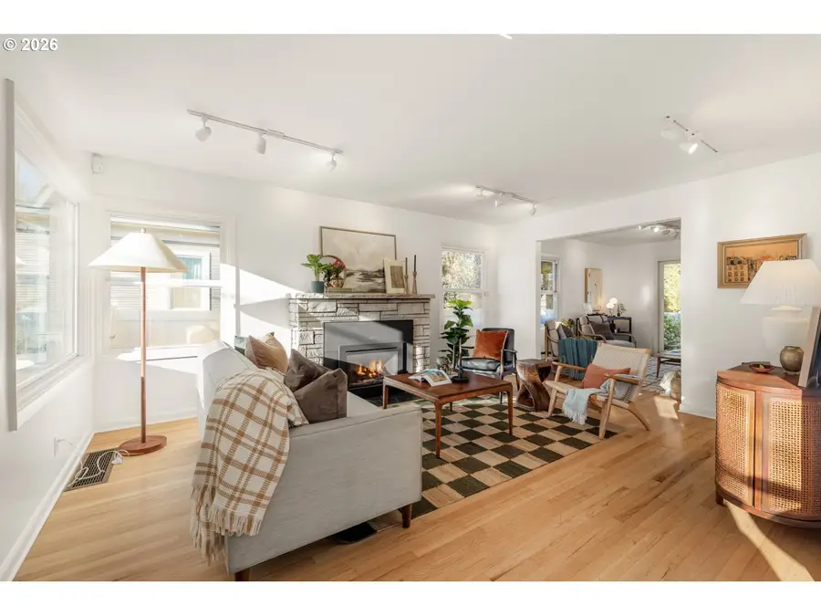 4231 SE Long St, Portland, OR 97206 - Image #3