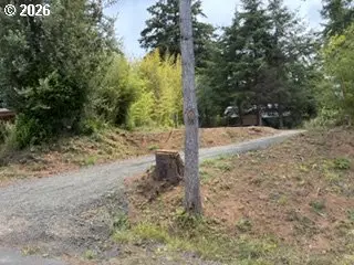 680 Tiara St, Lakeside, OR 97449