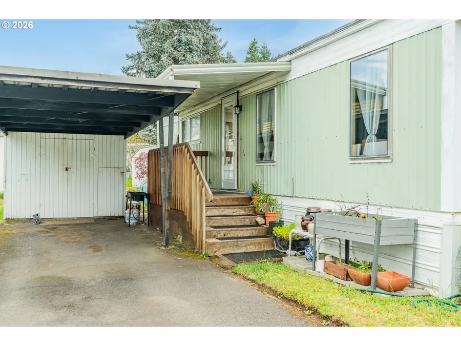 13045 SE Stark St #109, Portland, OR 97233 - #3