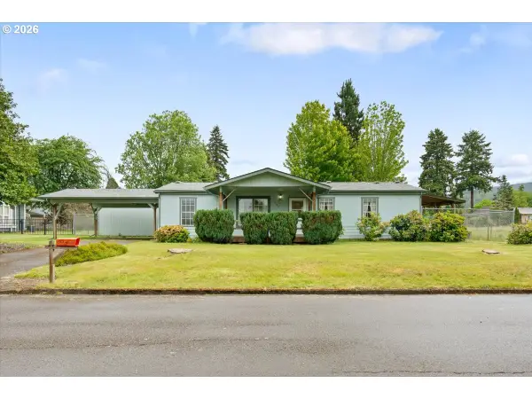 1190 SE Laurel St, MillCity, OR 97360