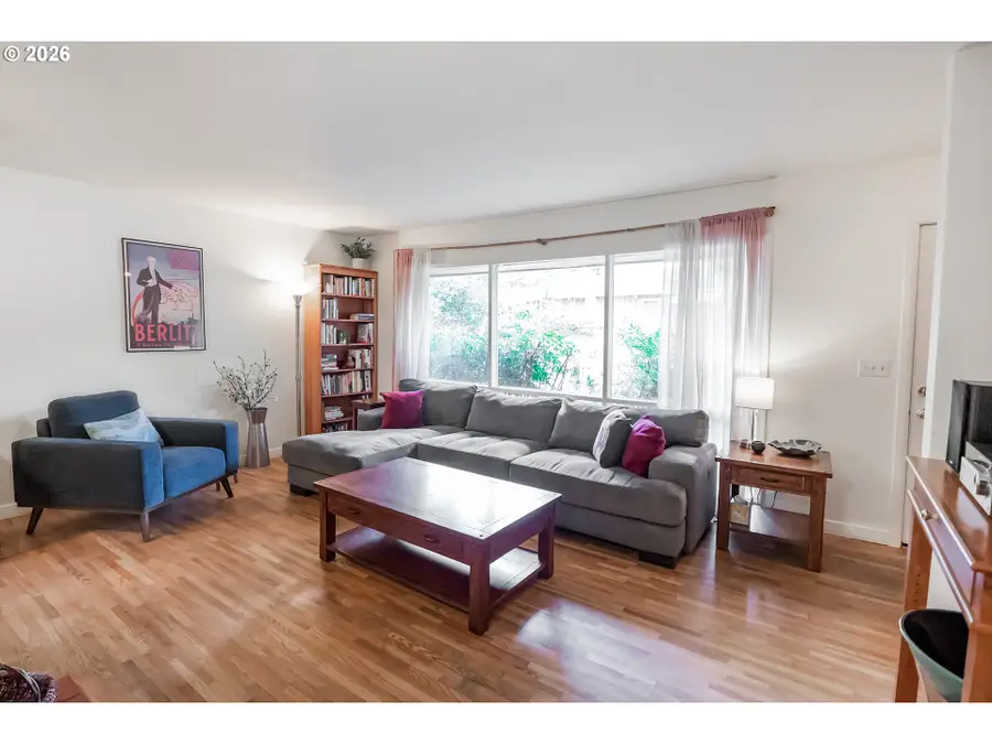 541 W 21st Ave, Eugene, OR 97405 - #3