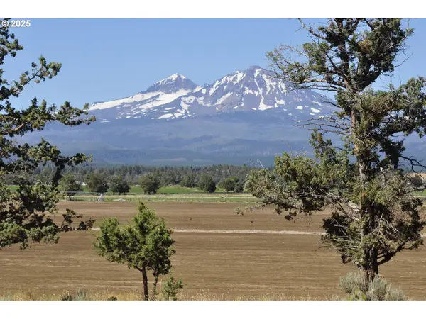 68755 Fryrear Rd, Sisters, OR 97759