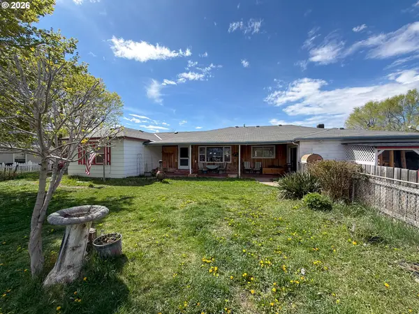 221 Cottonwood, MountVernon, OR 97865