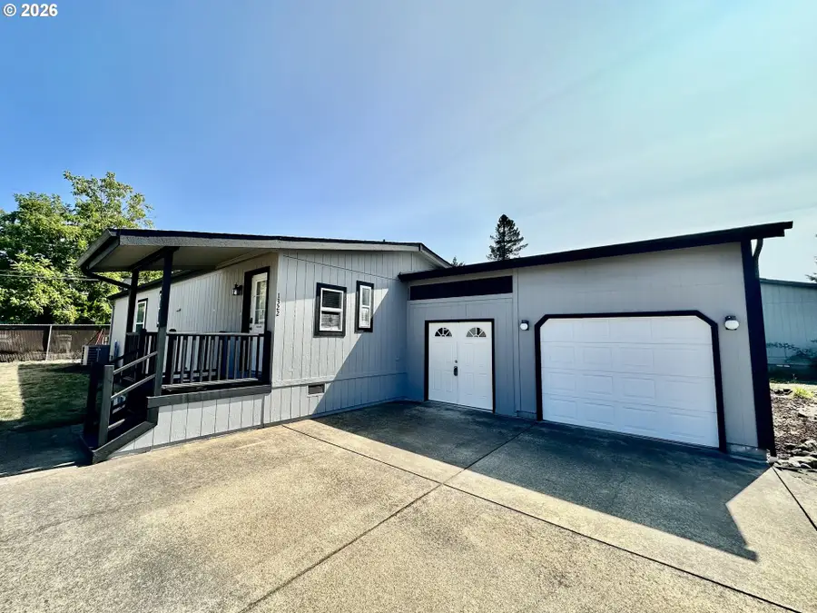 1322 Nikki Pl, Cottage Grove, OR 97424 - #3