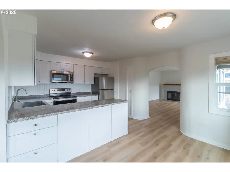 1830 NW Goetz St, Roseburg, OR 97471 - Image #3