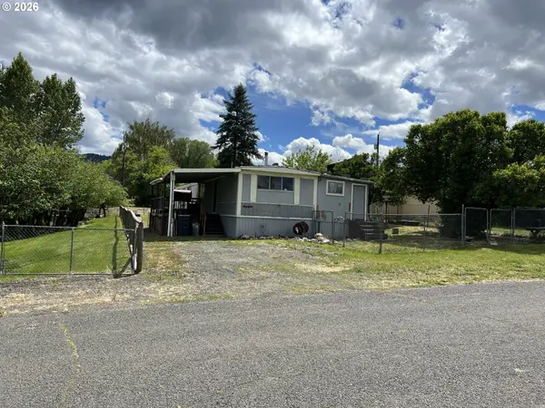 325 W 1st St, LongCreek, OR 97856