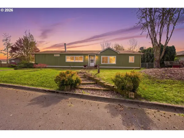 655 NE Burnett Rd #91, McMinnville, OR 97128